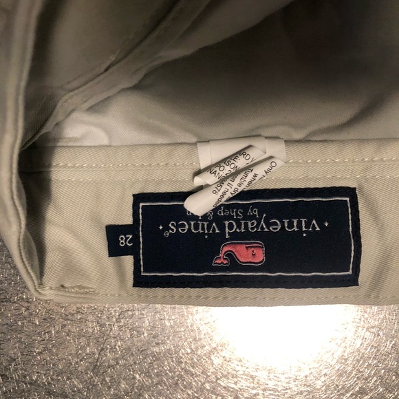 Vineyard vines khaki shorts - Picture 5 of 5